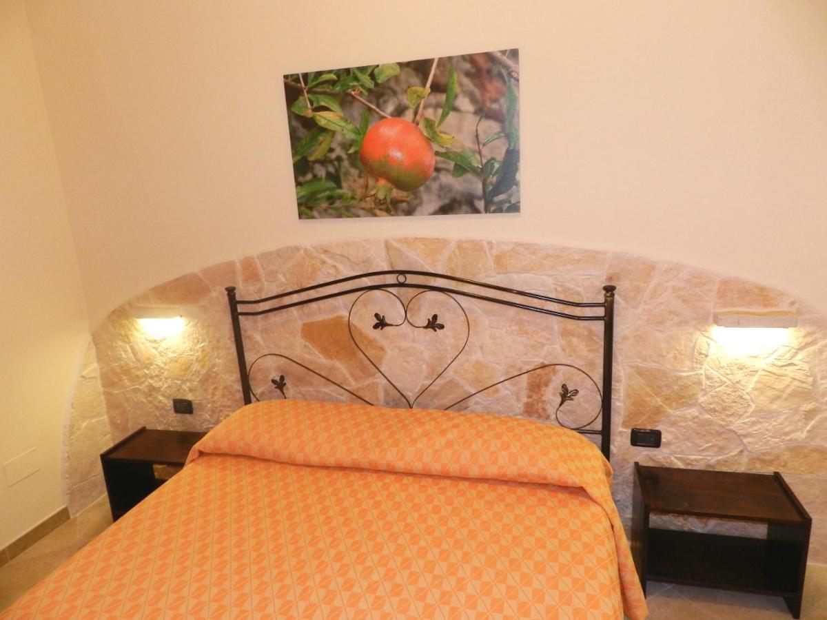 I Giardini Di Demetra B&B 加拉托内 外观 照片